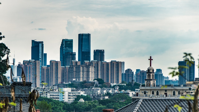 烟台山公园俯瞰福州城区