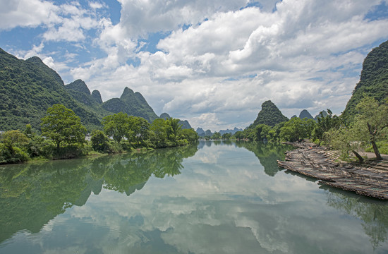 桂林遇龙河