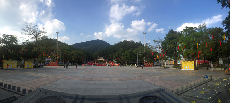 新会圭峰山广场全景