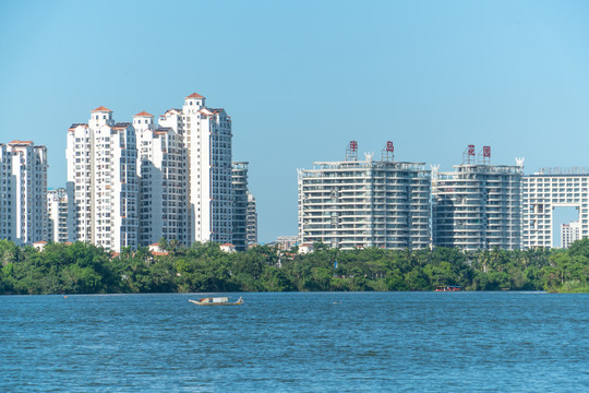 海南琼海万泉河岸的楼盘社区