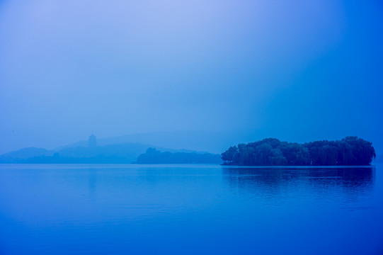 雨西湖