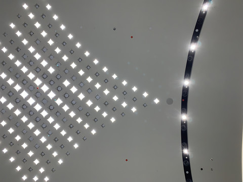 国际会客厅音乐厅灯光布置