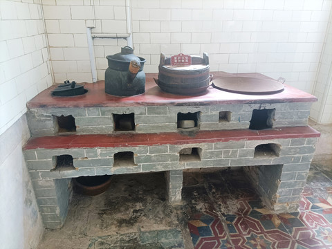 旧式厨房厨具