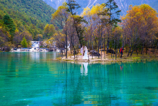 蓝月谷风景区