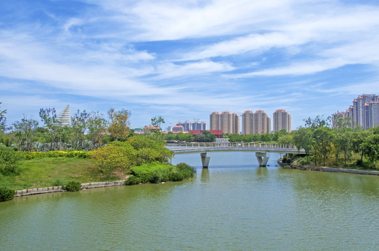 百崎湖园景