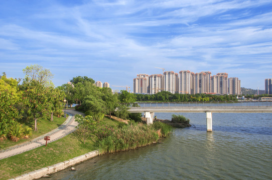 百崎湖湖边风景