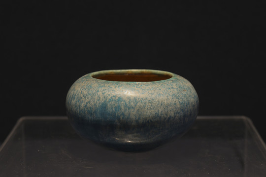 明代蓝釉瓷钵