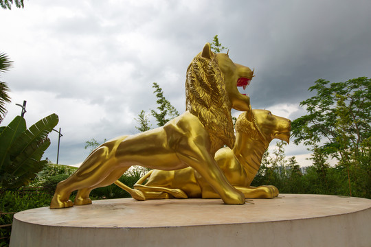 南宁园博园柬埔寨园狮像