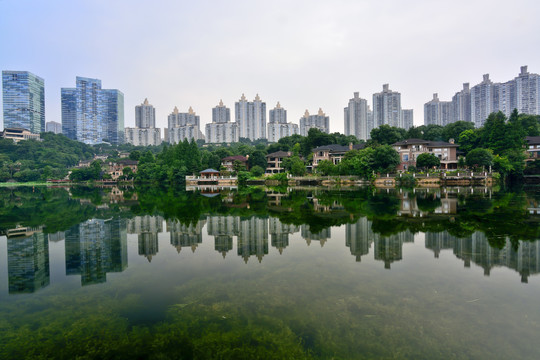 重庆湖景楼盘