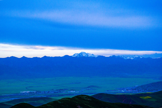 门源雪山