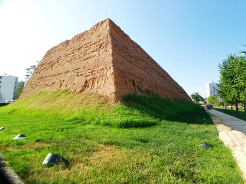 郑州商代都城遗址城墙