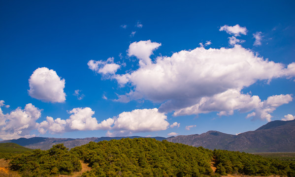 高原群山