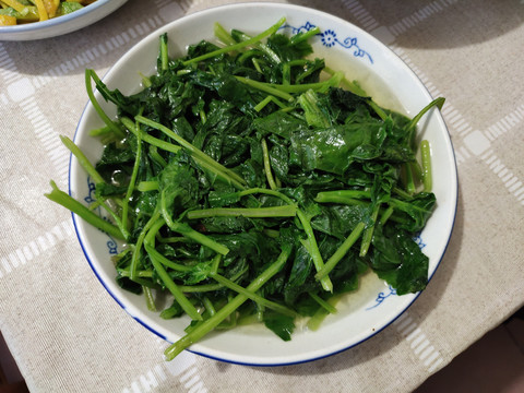 绿叶蔬菜