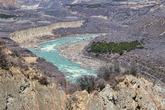 雅鲁藏布江大峡谷