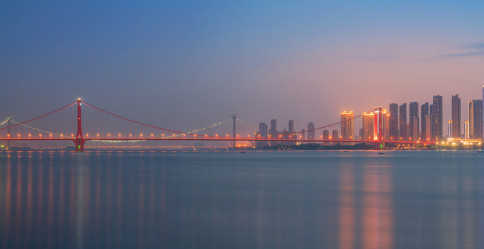 武汉城市天际线和长江汉江夜景