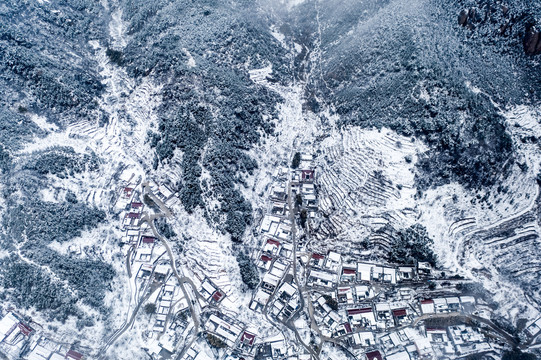 青岛崂山观崂村雪景