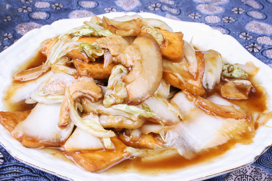 白菜豆腐炒腌肉