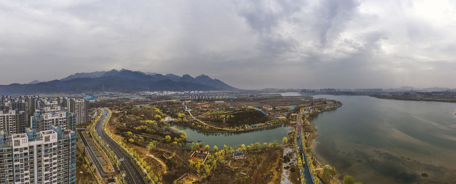 泰山西湖风光