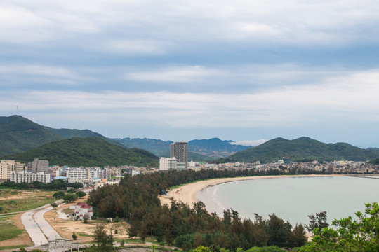 阳江东平渔港珍珠湾沙滩