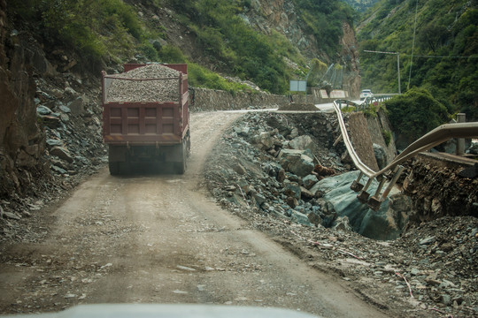 川藏线公路风景