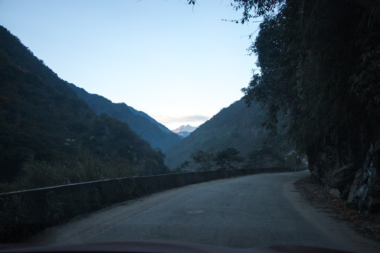 丙中洛丙察察公路风景