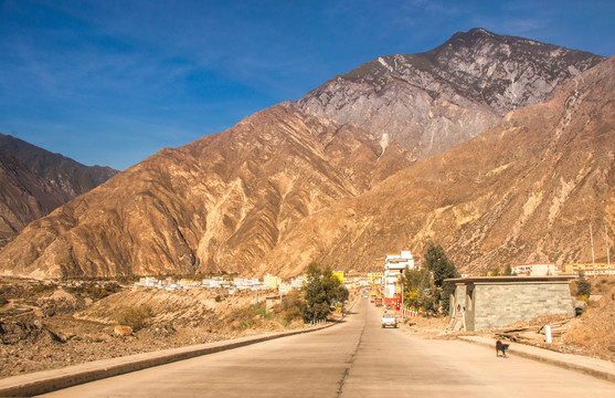 丙中洛丙察察公路风景