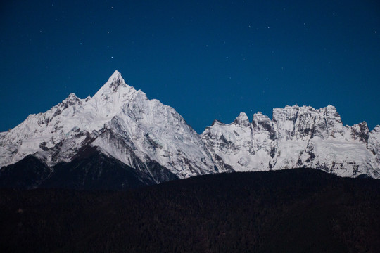 德钦飞来寺梅里雪山