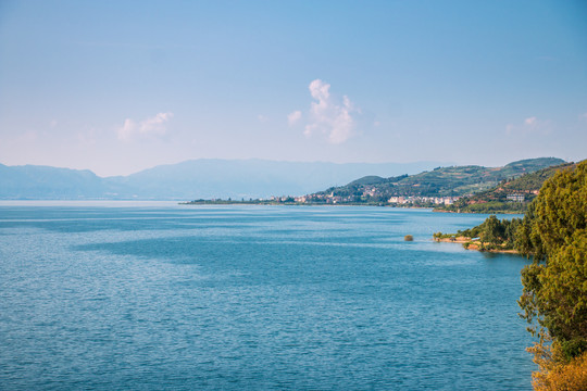 云南昆明抚仙湖美景