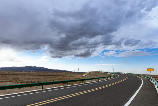 荒原道路