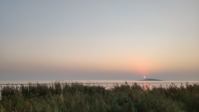 岛屿夕阳