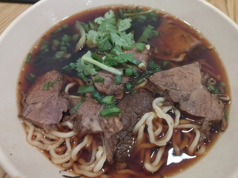 紅燒牛肉面