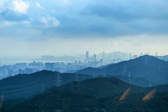 深圳银湖山遥望深圳湾