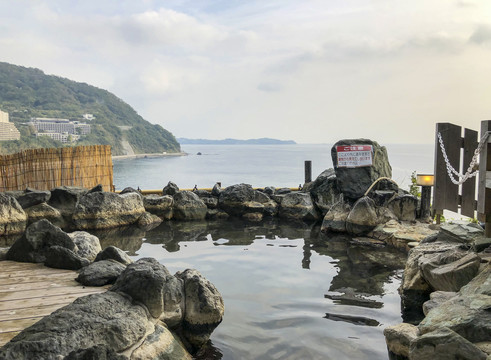 日本热海度假酒店户外温泉