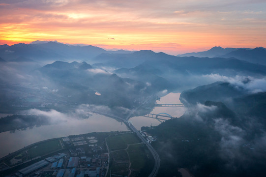 青山绿水丽水南明湖云海日出