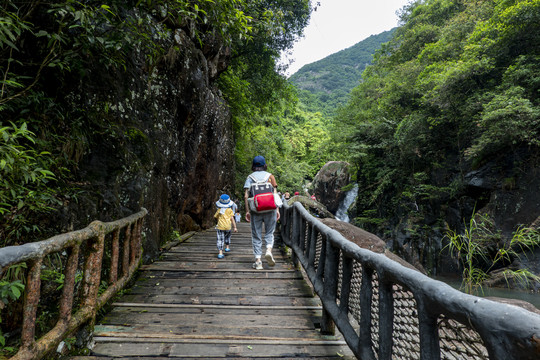 上山栈道