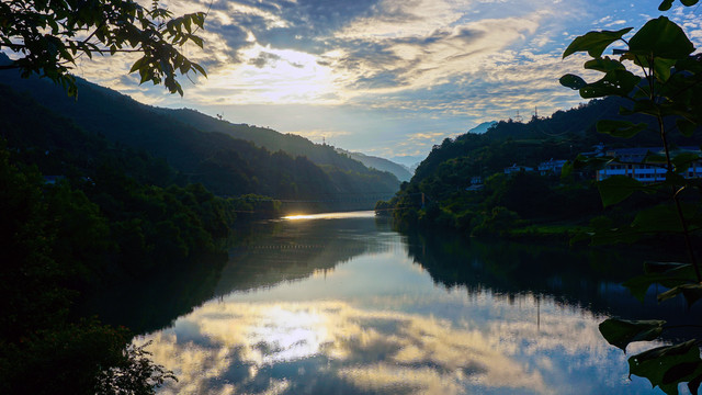 鄂坪大河湾七