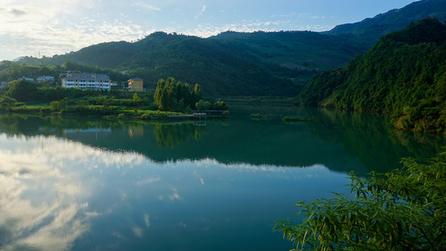 鄂坪大河湾九