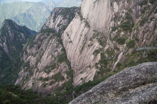 安徽黄山的山峰奇石