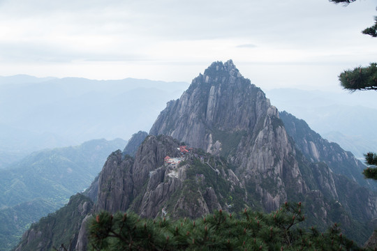 安徽黄山的山峰奇石