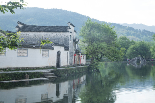 皖南宏村风景区的南湖