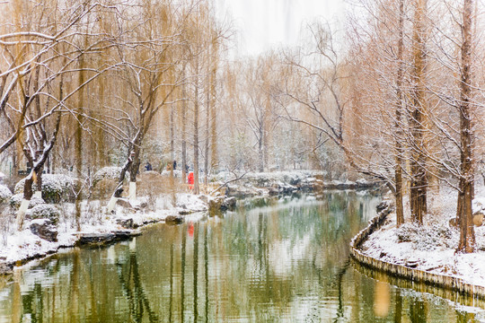 济南大明湖公园雪景