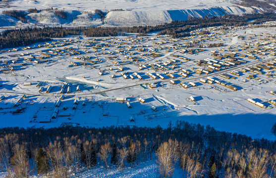 新疆阿勒泰喀纳斯禾木冬雪景色