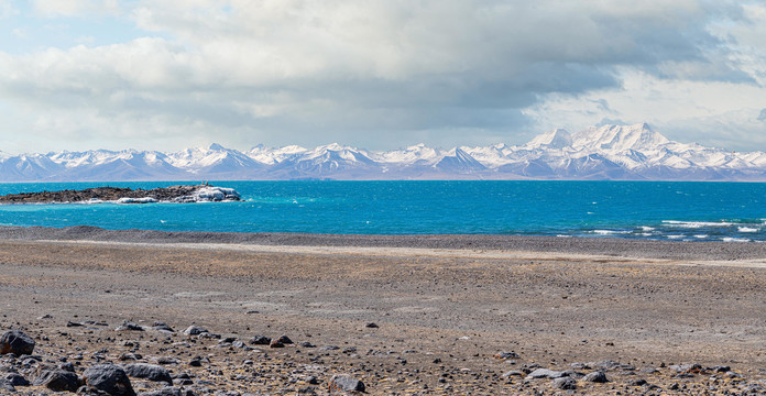 纳木措湿地