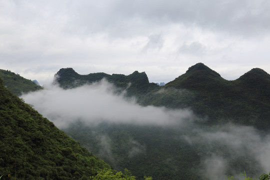 烟雨漓江