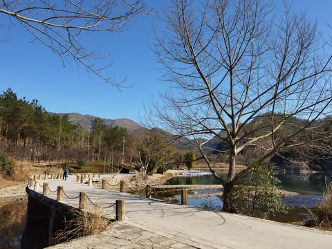 山村景象