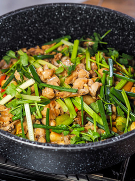 麦饭石锅牛蛙