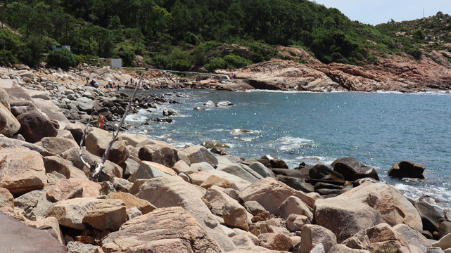 惠州双月湾海龟湾大海海岛礁石堆