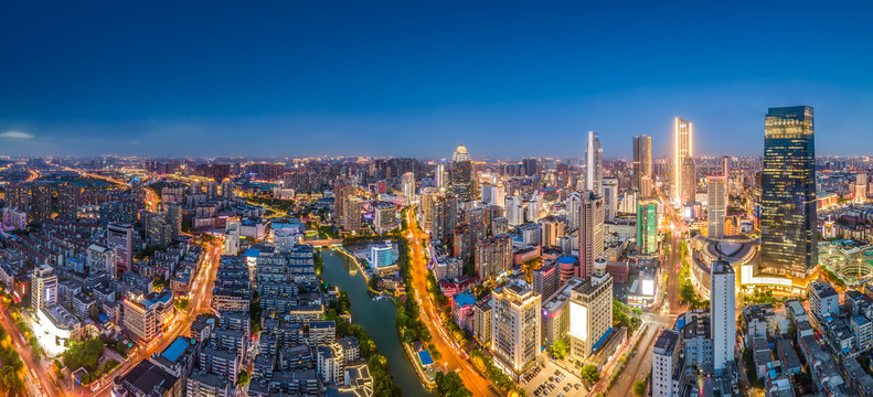 航拍江苏无锡城市建筑景观夜景