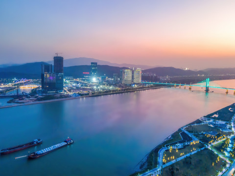 航拍广东珠海海岸线风光夜景