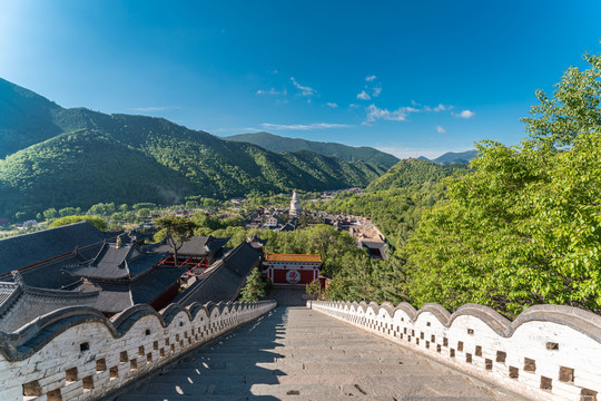 山西五台山寺庙佛塔建筑景观